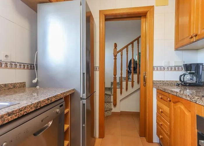 032 - Parque Y Playa 001 - Comfortholidays * サンタ・ポラ